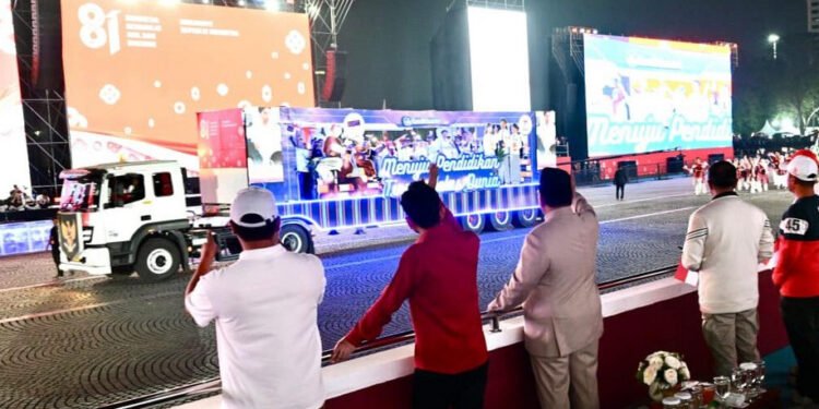 Karnaval Bersatu Harmoni Nusantara Isi Malam HUT ke-81 Kemerdekaan RI