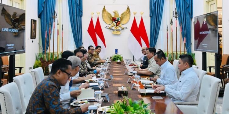 Presiden Prabowo Pimpin Rapat KSSK, Perkuat Sinergi Jaga Stabilitas Keuangan dan Kepercayaan Pasar