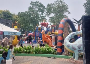 Minggu Ceria di Fun Park Permata, Pengunjung Membludak, Ada Band Lokal hingga Bagi-bagi Snack