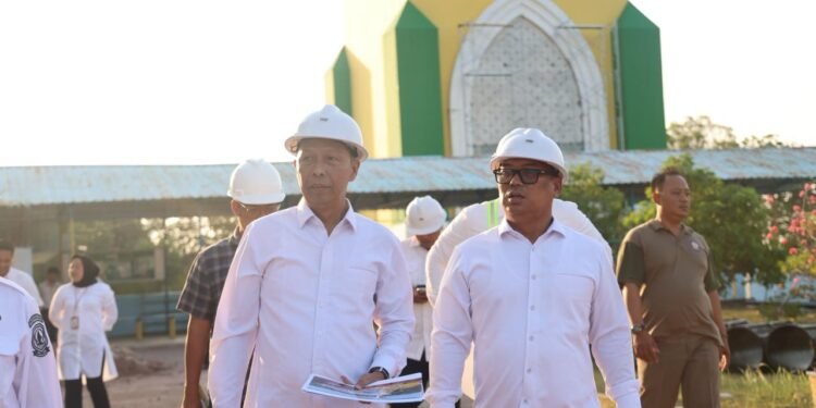 Tinjau Renovasi Masjid Raya Nur Ilahi, Wagub Nyanyang: “Salah Satu Ikon Pulau Dompak untuk Kenyamanan Ibadah Masyarakat”