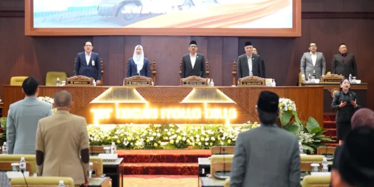 Pemprov Jatim Dukung Raperda Obat Bahan Alam dan Transportasi Aplikasi