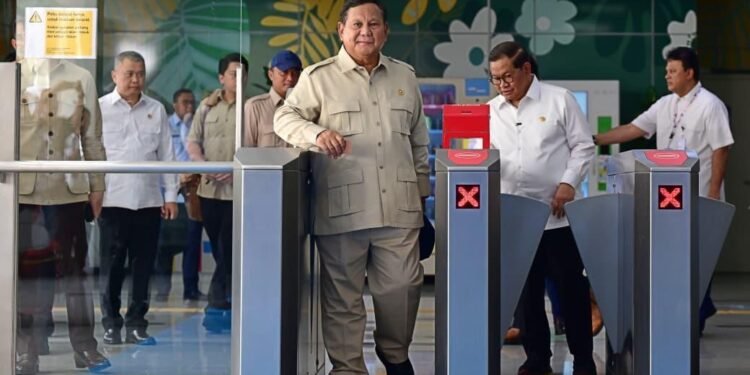Tempuh 28 Menit, Presiden Prabowo Jajal LRT Jakarta dari Kelapa Gading ke Manggarai