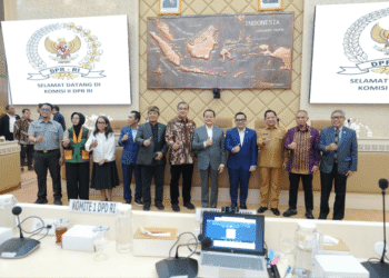 Atas Nama Pemerintah, Mendagri Sepakati RUU 15 Kabupaten/Kota Dibawa ke Paripurna