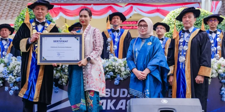 Siaran Pers: Dari Kampus ke Industri, Wamenpar Titip Tiga Pesan untuk Lulusan Poltekpar Makassar