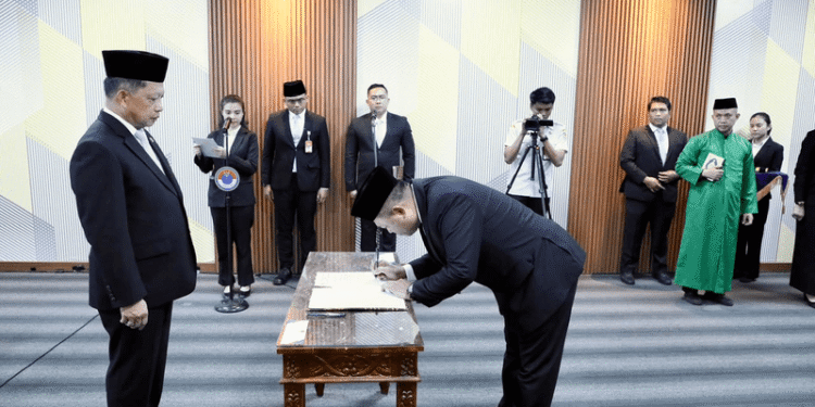 Mendagri Tito Lantik Edi Nurhabad sebagai Deputi Bidang Pengelolaan Infrastruktur Kawasan Perbatasan BNPP