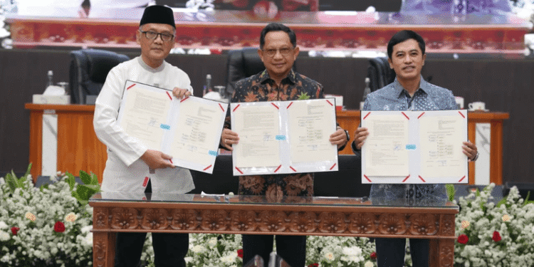 Mendagri Tito Teken SEB, Dukung Digitalisasi Layanan Jemaah Haji Berbasis Data Kependudukan