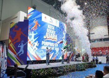 Menuju Porprov Jabar 2026, Wali Kota Bekasi Kukuhkan Kontingen dan Dorong Atlet Harumkan Nama Bekasi
