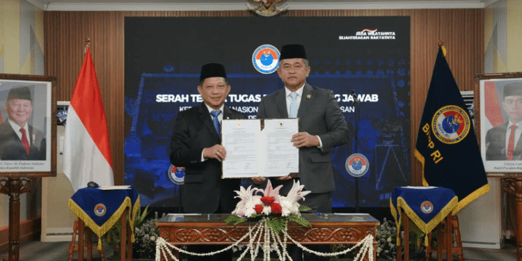 Serah Terima Jabatan Kepala BNPP, Mendagri Tito Harapkan Pengelolaan Perbatasan Lebih Optimal